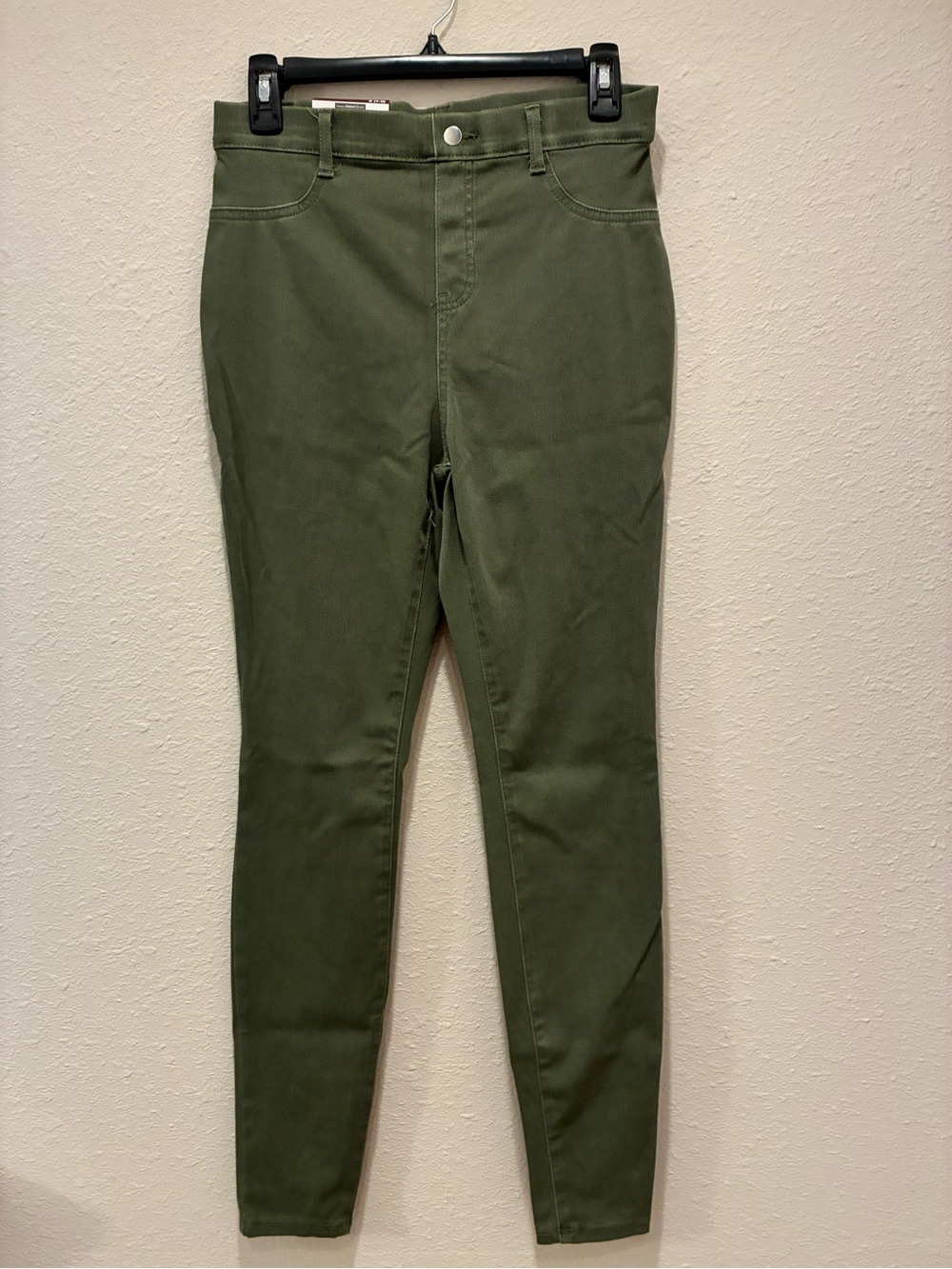 Time and Tru Olive Green High Rise Stretch Fitted Skinny Jeggins
